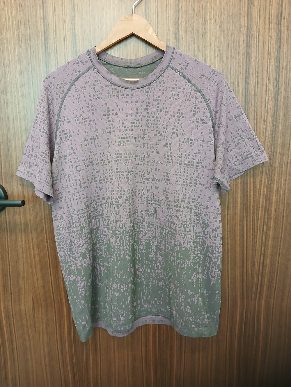 LULULEMON Athletic T-Shirt SZ L